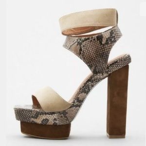 NWT Jeffrey Campbell Velez Platform Sandals